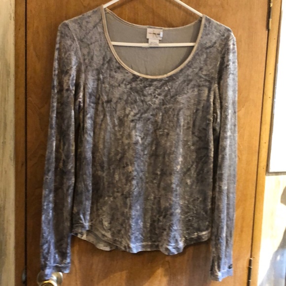 Long sleeve top - Picture 1 of 4